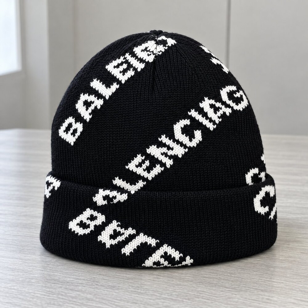 Balenciaga Black Logo Knit Beanie - Picture 4 of 6